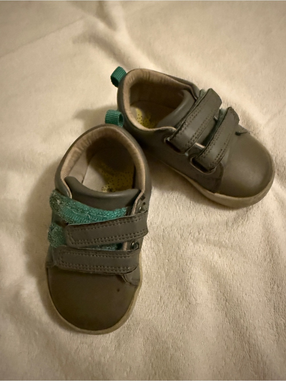 Everyday Original Kids' Gray Sneakers - Velcro Closures